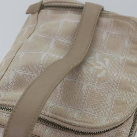 CHANEL New Travel Line Vanity Pouch Nylon Beige CC Auth ac3094 - Picture 7 of 16